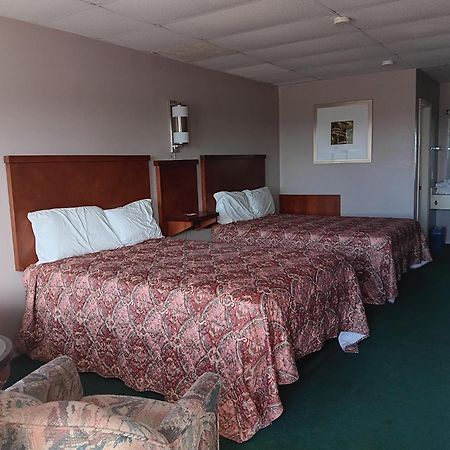 Oyo Sheldon'S Motel And Restaurant Keysville Exteriör bild